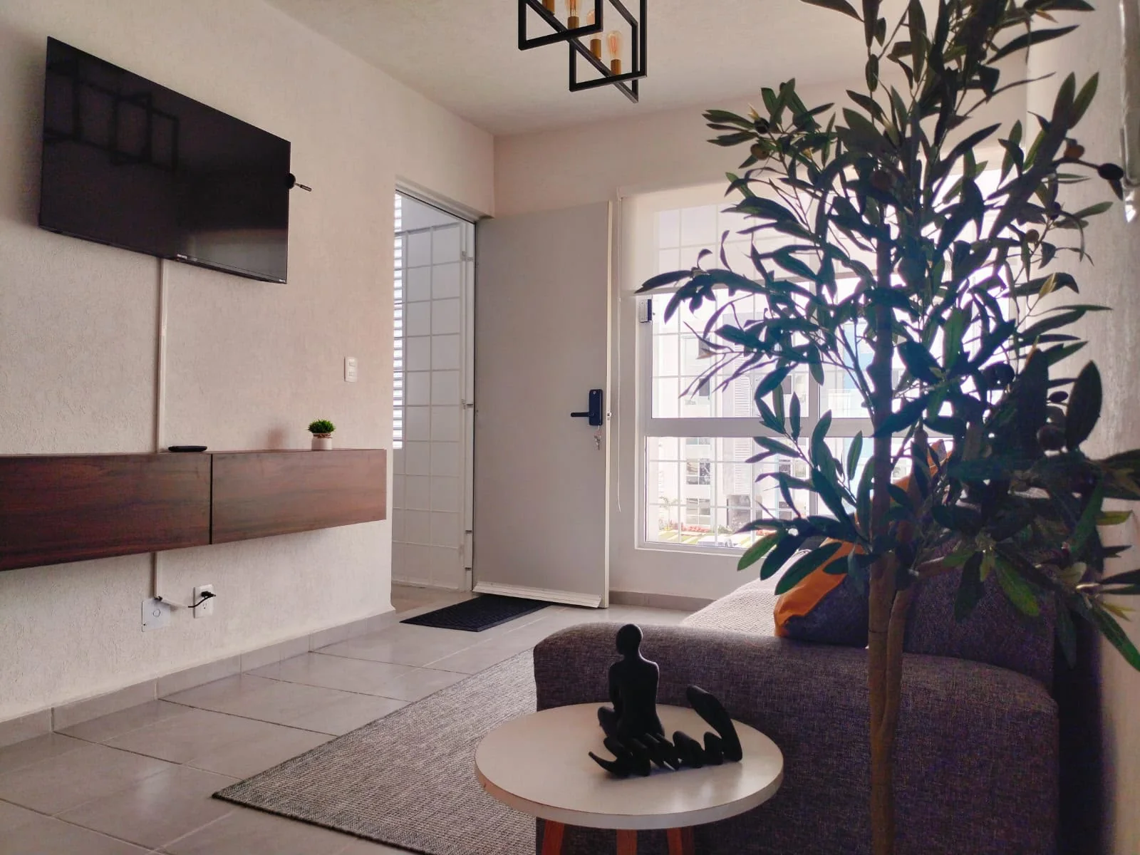 Sala con televisión
